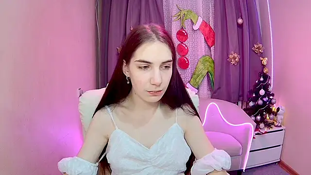 Snapshot of NikaStark_ chatting on December 2, 7:15 pm NikaStark online show from December 2, 7:15 pm