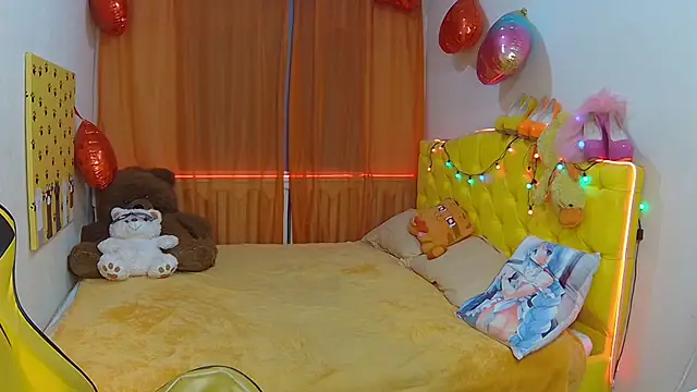 Snapshot of NikaStark_ chatting on March 22, 1:32 am NikaStark online show from March 22, 1:32 am