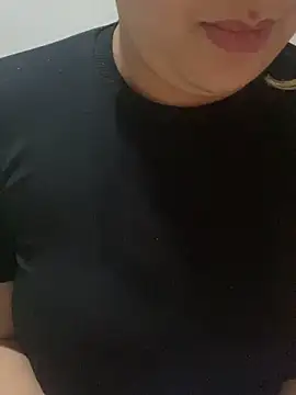 yassminsexy22 online show from March 11, 8:47 pm