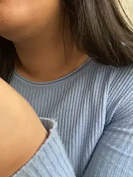 yassminsexy22 online show from February 6, 8:29 am