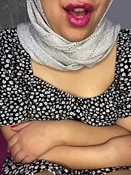 yassminsexy22 online show from January 10, 1:52 pm