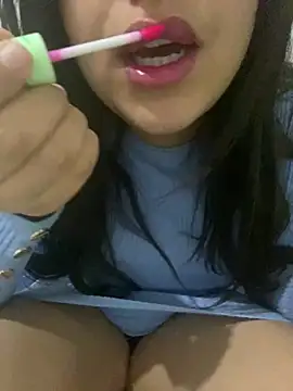 yassminsexy22 online show from February 8, 9:46 pm