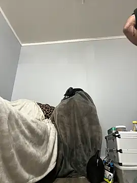 UtopianMisfit1 online show from April 11, 3:58 am