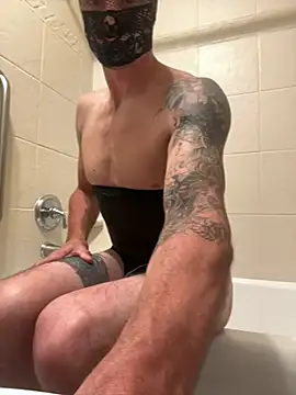 UtopianMisfit1 online show from March 6, 12:33 pm