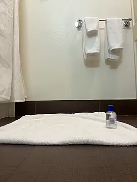 UtopianMisfit1 online show from February 10, 10:58 am