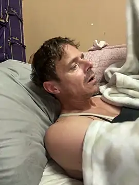 UtopianMisfit1 online show from March 5, 2:08 am