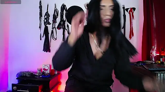 akinoro  online show from February 4, 6:36 pm