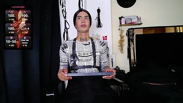 akinoro  online show from February 21, 4:53 pm