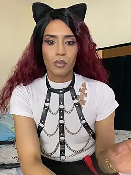 akinoro  online show from February 12, 9:03 pm