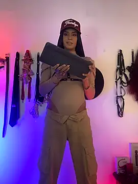 Snapshot of akinoro_ chatting on November 15, 8:35 pm akinoro online show from November 15, 8:35 pm