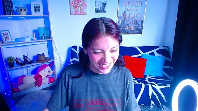 Snapshot of Sian__1 chatting on December 21, 3:31 pm Sian 1 online show from December 21, 3:31 pm