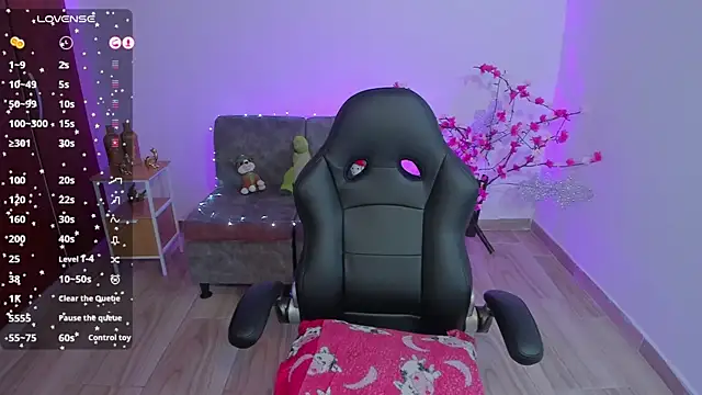 CamilaHarperr  online show from March 28, 4:30 pm