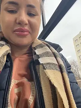 Snapshot of beautydiamond chatting on February 5, 7:39 am beautydiamond online show from February 5, 7:39 am