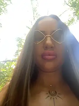 Snapshot of beautydiamond chatting on September 20, 8:08 am beautydiamond online show from September 20, 8:08 am