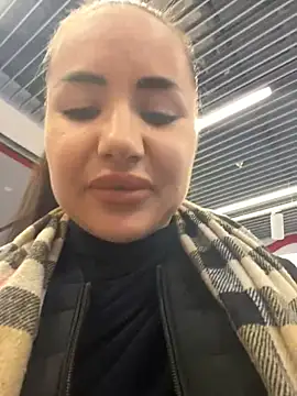 Snapshot of beautydiamond chatting on January 24, 8:23 am beautydiamond online show from January 24, 8:23 am