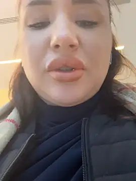 Snapshot of beautydiamond chatting on January 31, 8:43 am beautydiamond online show from January 31, 8:43 am