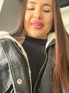 Snapshot of beautydiamond chatting on February 14, 10:06 am beautydiamond online show from February 14, 10:06 am