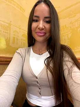Snapshot of beautydiamond chatting on October 5, 8:38 am beautydiamond online show from October 5, 8:38 am