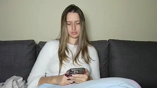 Submissive love online show from March 6, 12:43 am