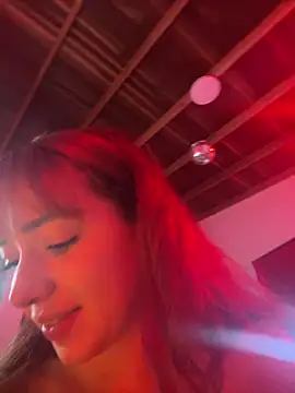 sweeet peach online show from June 17, 5:40 am