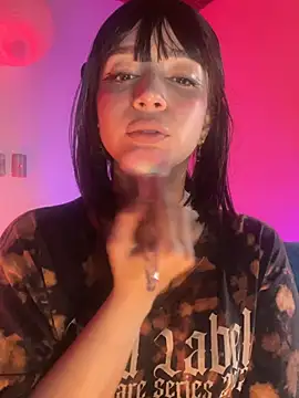 sweeet peach online show from March 26, 5:06 am