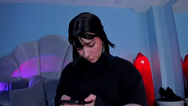 sweeet peach online show from October 10, 10:43 pm