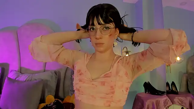sweeet peach online show from September 26, 10:27 pm
