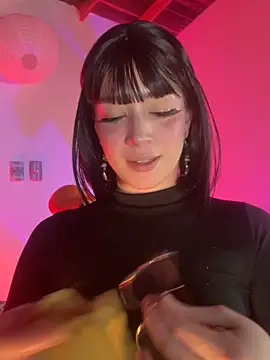 sweeet peach online show from March 18, 3:53 am