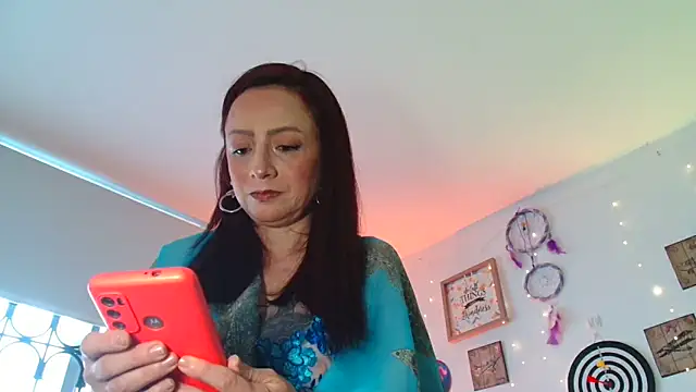 catalinamommyx online show from March 15, 9:44 pm