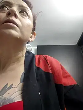 catalinamommyx online show from October 8, 2:02 am