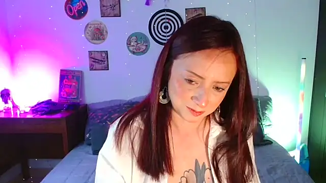 catalinamommyx online show from February 22, 9:38 pm