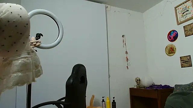 catalinamommyx online show from March 27, 12:41 am