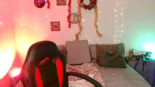 catalinamommyx online show from December 15, 1:55 am