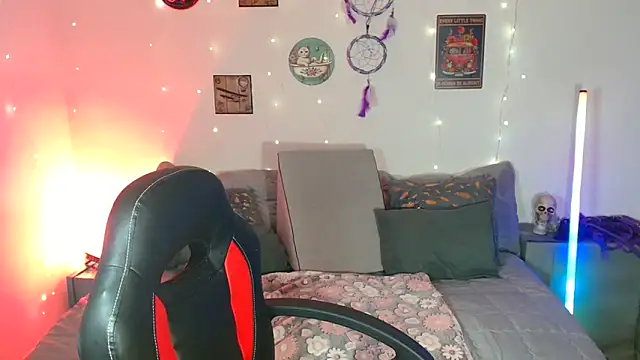 catalinamommyx online show from November 8, 11:41 pm