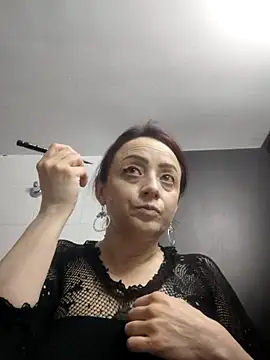 catalinamommyx online show from October 5, 4:03 am