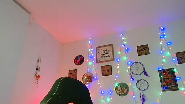 catalinamommyx online show from October 25, 1:16 am