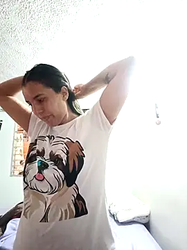 Bonny Klote online show from February 25, 3:56 pm