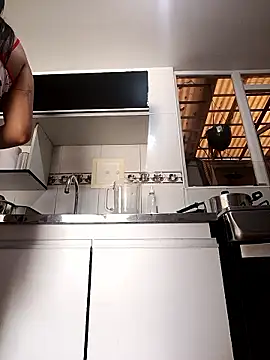 Bonny Klote online show from November 27, 2:50 pm