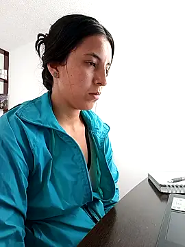 Snapshot of Bonny_Klote chatting on March 5, 8:42 pm Bonny Klote online show from March 5, 8:42 pm