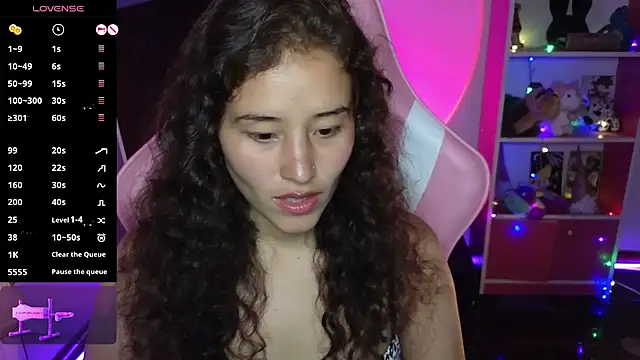 redbarbiedollx online show from November 22, 12:21 am