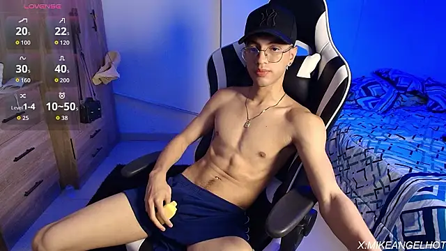 Angelligth online show from February 25, 3:51 am