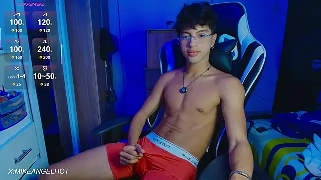 Angelligth online show from June 25, 3:37 am