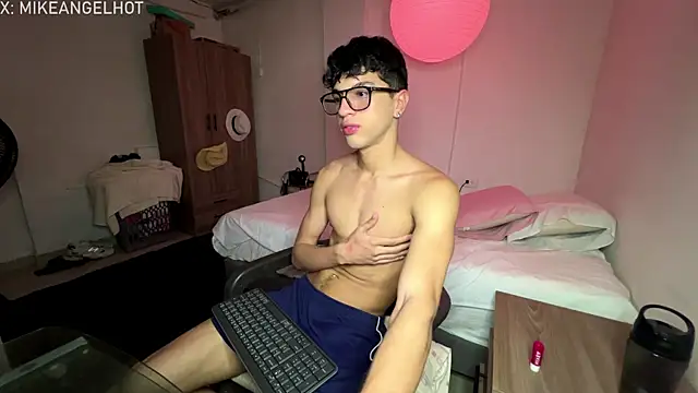 Angelligth online show from January 14, 3:32 am