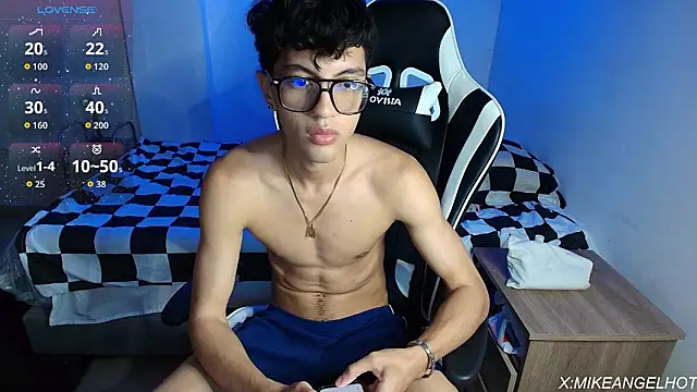 Angelligth online show from February 17, 3:37 am