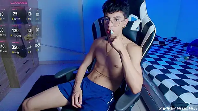 Angelligth online show from March 27, 3:48 am