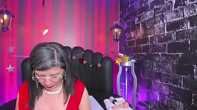 Madame Jay online show from February 15, 8:56 pm