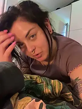 NaomiSquirts online show from February 21, 4:05 pm