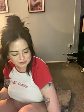 NaomiSquirts online show from February 26, 10:04 pm