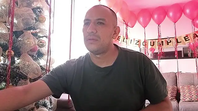 sackboy26 online show from December 22, 12:38 pm