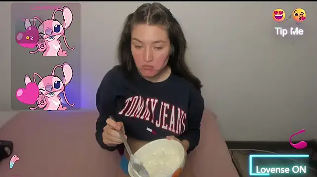 Tesa cute online show from February 27, 3:18 am